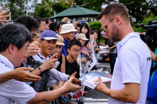 Parade
 | SRO / Dirk Bogaerts Photography