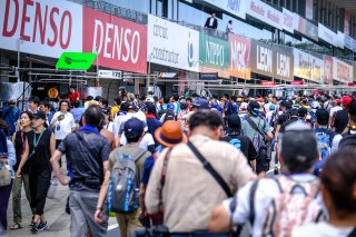 Autograph Session, Pitwalk
 | SRO / Dirk Bogaerts Photography