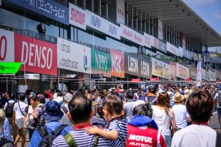 Autograph Session, Pitwalk
 | SRO / Dirk Bogaerts Photography
