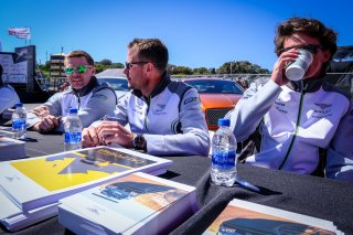 Autograph Session
 | SRO / Dirk Bogaerts Photography