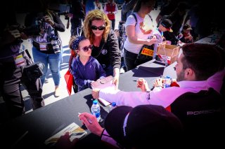 Autograph Session
 | SRO / Dirk Bogaerts Photography