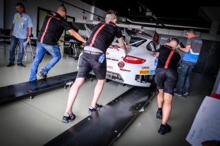Scrutineering
 | SRO / Dirk Bogaerts Photography