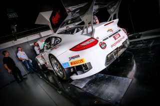 Scrutineering
 | SRO / Dirk Bogaerts Photography