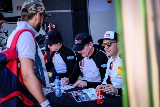 Autograph Session
 | SRO / Dirk Bogaerts Photography