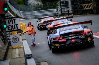 #12 GPX Racing UAE Porsche 911 GT3-R (991.II) -, #40 GPX Racing UAE Porsche 911 GT3-R (991.II) -, #41 GPX Racing UAE Porsche 911 GT3-R (991.II) -, Pitlane, Test Days Total 24H of Spa
 | SRO / Dirk Bogaerts Photography