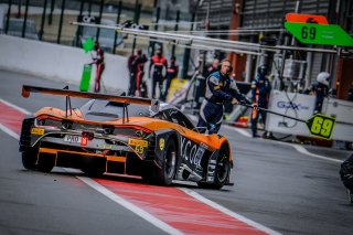#69 Optimum Motorsport GBR McLaren 720S GT3 -, Pitlane, Test Days Total 24H of Spa
 | SRO / Dirk Bogaerts Photography