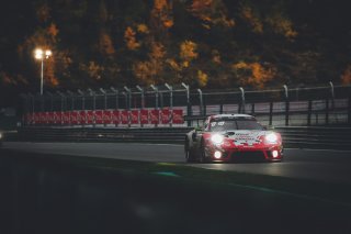 #22 Frikadelli Racing Team DEU- Joerg Bergmeister DEU Frederic Makowiecki FRA Dennis Olsen NOR IGTC, Race
 | SRO / Jules Benichou - 21creation