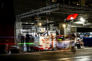 #22 Frikadelli Racing Team DEU- Joerg Bergmeister DEU Frederic Makowiecki FRA Dennis Olsen NOR IGTC, Pitlane, Race
 | SRO / Kevin Pecks