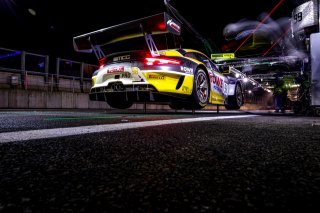 #98 ROWE Racing DEU- Laurens Vanthoor BEL Nick Tandy GBR Earl Bamber NZL IGTC, Pitlane, Race
 | SRO / Kevin Pecks