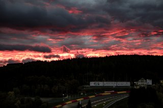 Race, Sunrise
 | SRO / Kevin Pecks