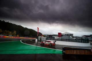 #22 Frikadelli Racing Team DEU- Joerg Bergmeister DEU Frederic Makowiecki FRA Dennis Olsen NOR IGTC, Race
 | SRO / Kevin Pecks