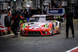 #22 Frikadelli Racing Team DEU- Joerg Bergmeister DEU Frederic Makowiecki FRA Dennis Olsen NOR IGTC, Pitlane, Race
 | SRO / Dirk Bogaerts Photography