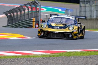 #54 Dinamic Motorsport ITA Porsche 911 GT3 R Overall Laurens Vanthoor BEL Earl Bamber NZL Kevin Estre FRA, Paid Test Session 1
 | SRO / Dirk Bogaerts Photography