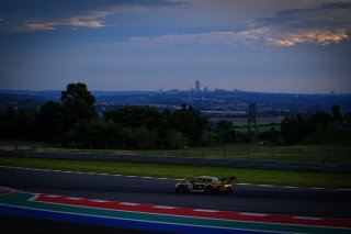 #54 Dinamic Motorsport ITA Porsche 911 GT3 R Overall Laurens Vanthoor BEL Earl Bamber NZL Kevin Estre FRA, Free Practice Night Session
 | SRO / Dirk Bogaerts Photography
