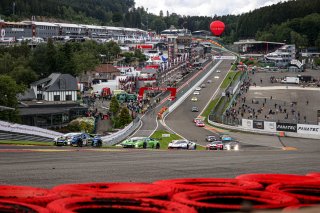 #77 Barwell Motorsport GBR Lamborghini Huracan GT3 Evo Miguel Ramos PRT Leo Machitski RUS Henrique Chaves PRT Sandy Mitchell GBR Pro-Am Cup IGTC, Race
 | SRO / Kevin Pecks