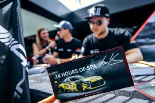 Autograph Session                                                                                                  | SRO Motorsports Group