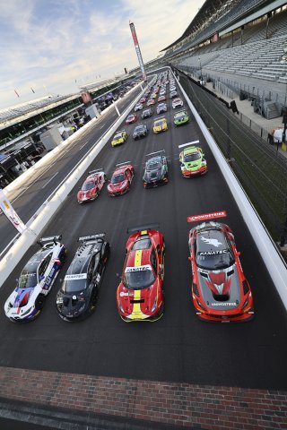 Full Field Photo, Indy 8 Hours, Intercontinental GT Challenge, Indianapolis Motor Speedway, Indianapolis, Indiana, Oct 2022.
 | SRO Motorsports Group