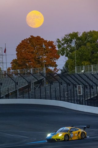 #32 Porsche 911 GT3-R (991.ii) of Kyle Washington, James Sofronas and Klaus Bachler, GMG Racingfull, moon, SRO America, Indianapolis Motor Speedway, Indianapolis, Indiana, Oct 2022.
 | Brian Cleary/SRO  