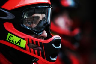 Mechanics in the pit lane
 | JEP/SRO
