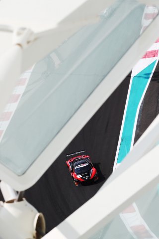 Ben Barnicoat / Ollie Millroy / Brendan Iribe - Inception Racing, McLaren 720S GT3
 | JEP/SRO