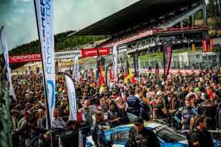 Grid Walk, Race
 | © SRO - TWENTY-ONE CREATION | Jules Benichou