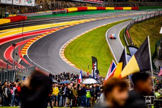 Grid Walk, Race
 | © SRO - TWENTY-ONE CREATION | Jules Benichou