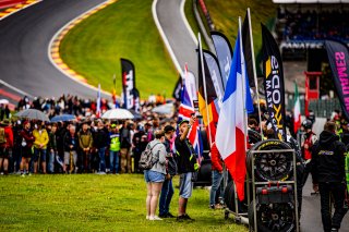 Grid Walk, Race
 | © SRO - TWENTY-ONE CREATION | Jules Benichou