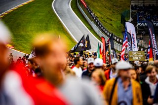 Grid Walk, Race
 | © SRO - TWENTY-ONE CREATION | Jules Benichou