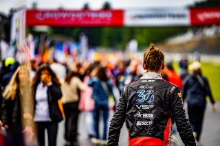 Grid Walk, Race
 | © SRO - TWENTY-ONE CREATION | Jules Benichou