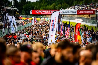 Grid Walk, Race
 | © SRO - TWENTY-ONE CREATION | Jules Benichou
