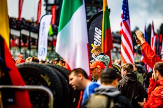 Grid Walk, Race
 | © SRO - TWENTY-ONE CREATION | Jules Benichou