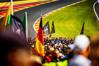 Grid Walk, Race
 | © SRO - TWENTY-ONE CREATION | Jules Benichou