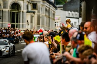 Parade
 | © SRO - TWENTY-ONE CREATION | Jules Benichou
