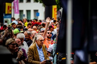 Parade
 | © SRO - TWENTY-ONE CREATION | Jules Benichou
