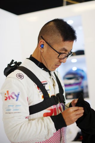#93 Sky Tempesta Racing McLaren 720S GT3 EVO of Kevin Tse
 | SRO / JEP