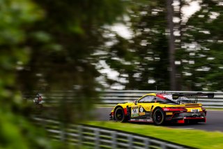 52. ADAC RAVENOL 24h Nürburgring 2024 - Foto: Gruppe C Photography; #54 Porsche 911 GT3 R (992), Dinamic: Marco Pascal Holzer, Marco Seefried, Bastian Buus, Marvin Dienst
 | Gruppe C Photography