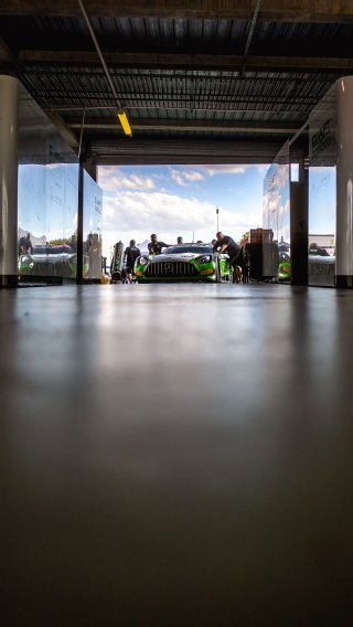 12h Bathurst 2025 -  Meguiar’s Bathurst 12 Hour - Intercontinental GT Challenge Round 1 - Foto: Gruppe C Photography; #77 Mercedes-AMG GT3, Mercedes-AMG Team Craft-Bamboo Racing: M. Götz, L. Auer, J. Ojeda
 | Gruppe C Photography