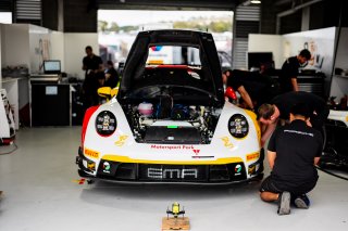 12h Bathurst 2025 -  Meguiar’s Bathurst 12 Hour - Intercontinental GT Challenge Round 1 - Foto: Gruppe C Photography; #91 Porsche 911GT3R (992), The Bend: Y. Shahin, S. Shahin, L. Heinrich, M. Schuring
 | Gruppe C Photography