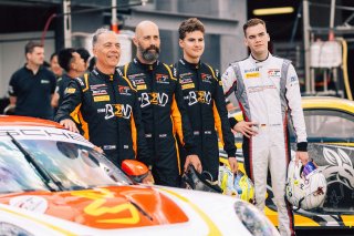 12h Bathurst 2025 -  Meguiar&rsquo;s Bathurst 12 Hour - Intercontinental GT Challenge Round 1 - Foto: Gruppe C Photography; #91 Porsche 911 GT3 R (992), The Bend: Yasser Shahin, Sam Shahin, Laurin Heinrich, Morris Schuring
 | Gruppe C Photography