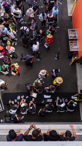 12h Bathurst 2025 -  Meguiar’s Bathurst 12 Hour - Intercontinental GT Challenge Round 1 - Foto: Gruppe C Photography; #32 BMW M4 GT3, Team WRT: Augusto Farfus, Sheldon van der Linde, Kelvin van der Linde
 | Gruppe C Photography