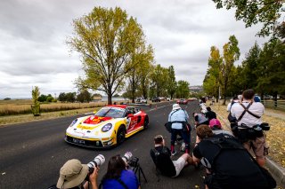 12h Bathurst 2025 -  Meguiar’s Bathurst 12 Hour - Intercontinental GT Challenge Round 1 - Foto: Gruppe C Photography; #91 Porsche 911GT3R (992), The Bend: Y. Shahin, S. Shahin, L. Heinrich, M. Schuring
 | Gruppe C Photography