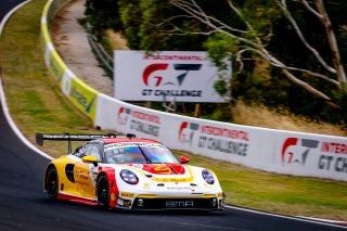12h Bathurst 2025 -  Meguiar’s Bathurst 12 Hour - Intercontinental GT Challenge Round 1 - Foto: Gruppe C Photography; #91 Porsche 911 GT3 R (992), The Bend: Yasser Shahin, Sam Shahin, Laurin Heinrich, Morris Schuring
 | Gruppe C Photography