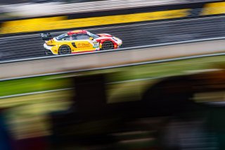 12h Bathurst 2025 -  Meguiar’s Bathurst 12 Hour - Intercontinental GT Challenge Round 1 - Foto: Gruppe C Photography; #91 Porsche 911 GT3 R (992), The Bend: Yasser Shahin, Sam Shahin, Laurin Heinrich, Morris Schuring
 | Gruppe C Photography