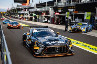 12h Bathurst 2025 -  Meguiar’s Bathurst 12 Hour - Intercontinental GT Challenge Round 1 - Foto: Gruppe C Photography; #47 Mercedes-AMG GT3, Supabarn Supermarkets, Tigani Motorsport: James Koundouris, Theo Koundouris, David Russell, Luke Youlden
 | Gruppe C Photography