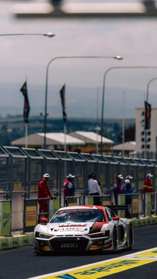12h Bathurst 2025 -  Meguiar’s Bathurst 12 Hour - Intercontinental GT Challenge Round 1 - Foto: Gruppe C Photography; #183 Audi R8 LMS EVO II, Jamec Racing, Team MPC: Liam Talbot, Broc Feeney, Ricardo Feller
 | Gruppe C Photography
