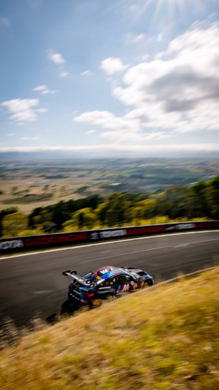 12h Bathurst 2025 -  Meguiar’s Bathurst 12 Hour - Intercontinental GT Challenge Round 1 - Foto: Gruppe C Photography; #32 BMW M4 GT3, Team WRT: Augusto Farfus, Sheldon van der Linde, Kelvin van der Linde
 | Gruppe C Photography