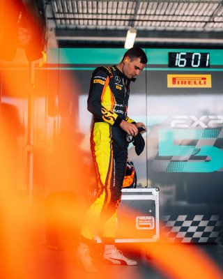 12h Bathurst 2025 -  Meguiar’s Bathurst 12 Hour - Intercontinental GT Challenge Round 1 - Foto: Gruppe C Photography; #75 Mercedes-AMG GT3, SunEnergy1 Racing: Luca Stolz
 | Gruppe C Photography