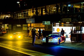 12h Bathurst 2025 -  Meguiar’s Bathurst 12 Hour - Intercontinental GT Challenge Round 1 - Foto: Gruppe C Photography; #91 Porsche 911 GT3 R (992), The Bend: Yasser Shahin, Sam Shahin, Laurin Heinrich, Morris Schuring
 | Gruppe C Photography
