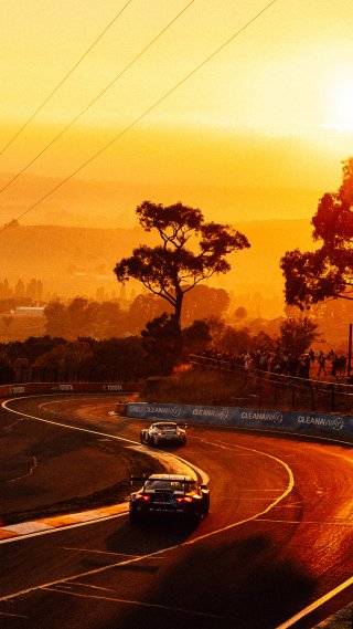 12h Bathurst 2025 -  Meguiar’s Bathurst 12 Hour - Intercontinental GT Challenge Round 1 - Foto: Gruppe C Photography; #32 BMW M4 GT3, Team WRT: Augusto Farfus, Sheldon van der Linde, Kelvin van der Linde
 | Gruppe C Photography