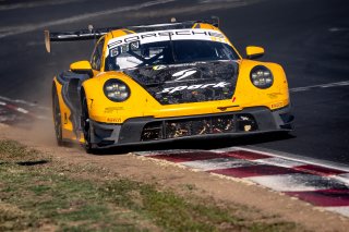 12h Bathurst 2025 -  Meguiar’s Bathurst 12 Hour - Intercontinental GT Challenge Round 1 - Foto: Gruppe C Photography; #911 Porsche 911 GT3 R (992), Absolute Racing: Matt Campbell, Ayhancan Güven, Alessio Picariello
 | Gruppe C Photography